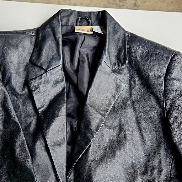 Newport News Black Leather Jacket - size 10 - Picture 3 of 9